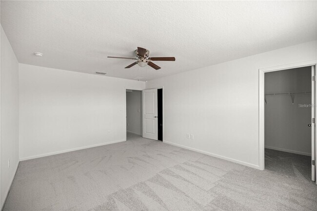Building Photo - 4823 SW 81st Lp