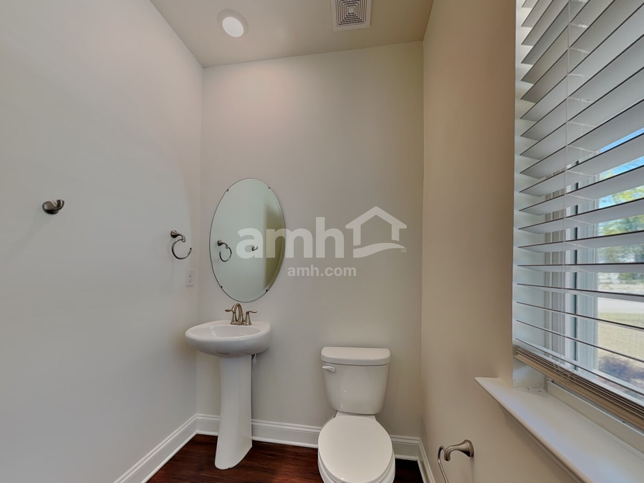 Building Photo - 617 Rivermist Dr