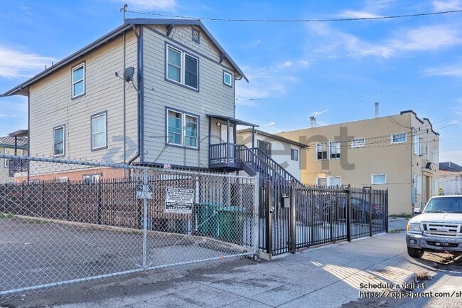 Building Photo - 655 Brockhurst St