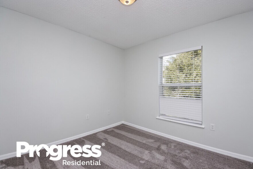 Building Photo - 9115 Hampton Cove Ct S