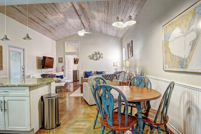 Building Photo - 2211 TX-361