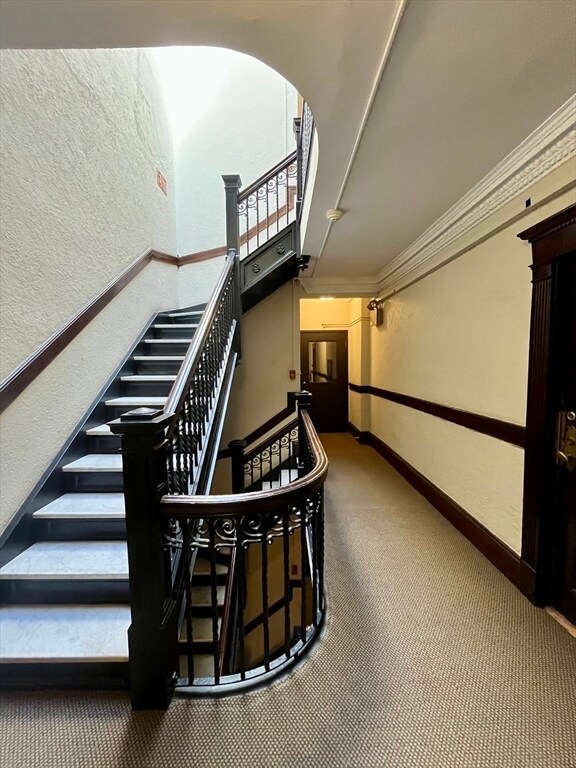 Building Photo - 8 Garrison St