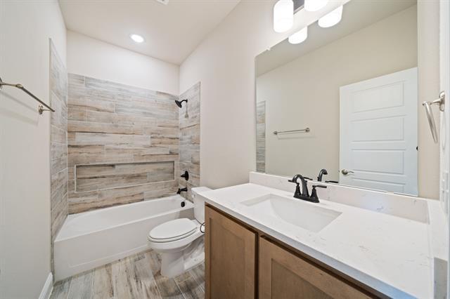 Building Photo - 612 Kyle Dr