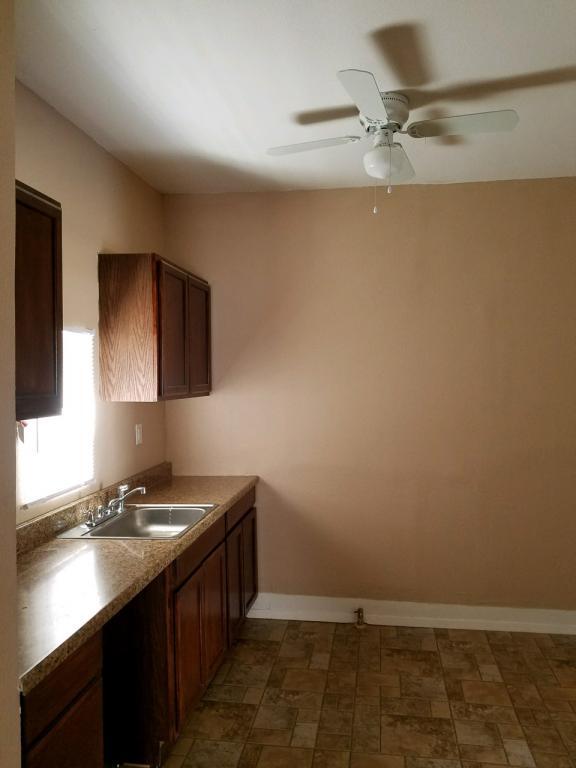 Building Photo - 1615 Collins Ave