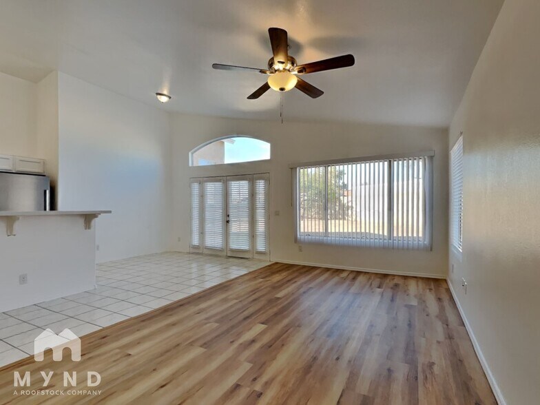 Building Photo - 4708 N 89th Dr