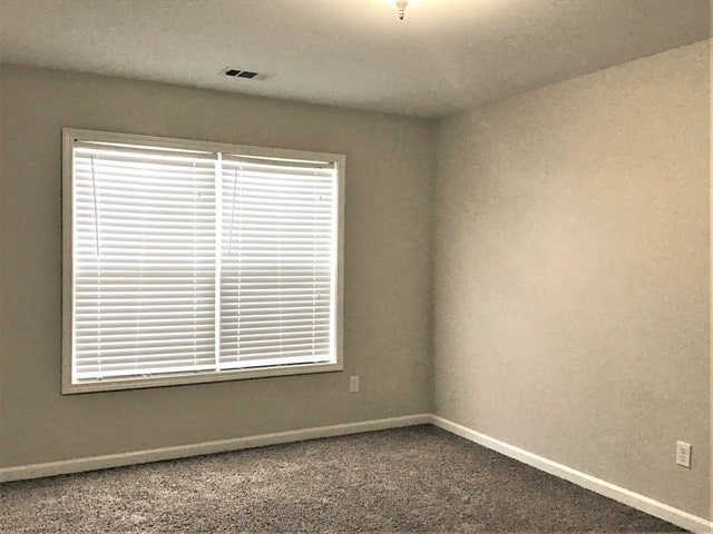 Building Photo - 402 River Summit Dr