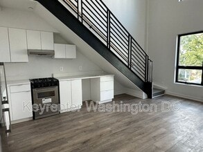 Building Photo - 1460 Belmont St NW