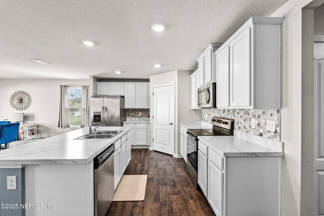 Building Photo - 15735 Palfrey Chase Dr