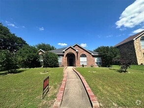 Building Photo - 820 Claire View Dr
