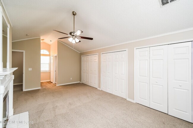 Building Photo - 8054 Loch Lomond Ln