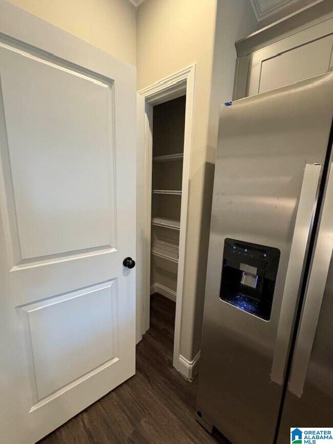 Building Photo - 4411 Lennox Pl