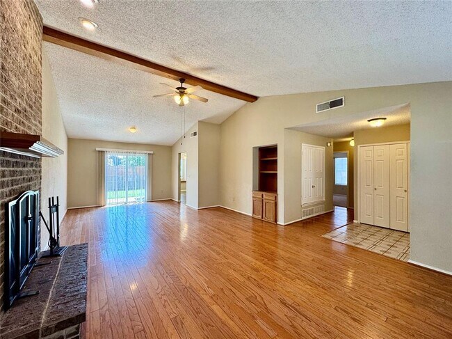 Building Photo - 6300 Westlane