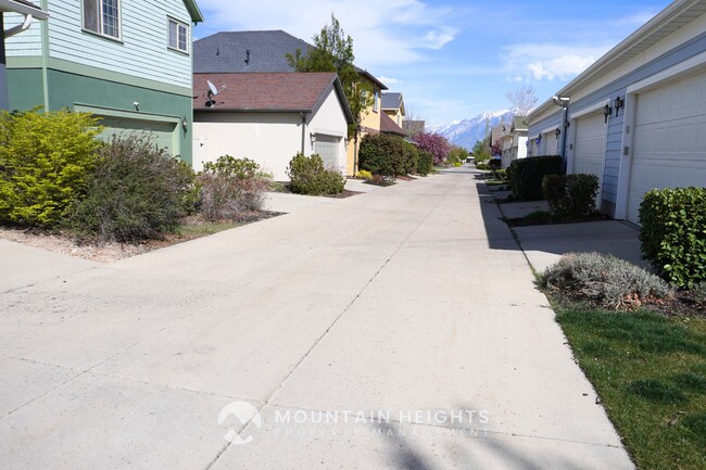 Building Photo - 10983 Sunup Way