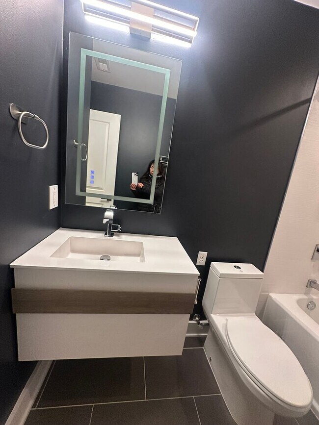 Building Photo - Modern 2 Bedroom, 2 Bathroom Penthouse with Parking in Historic LeDroit Park