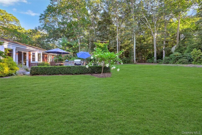 Building Photo - 1600 Pine Tree Rd