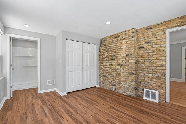 Building Photo - 5315 73rd St