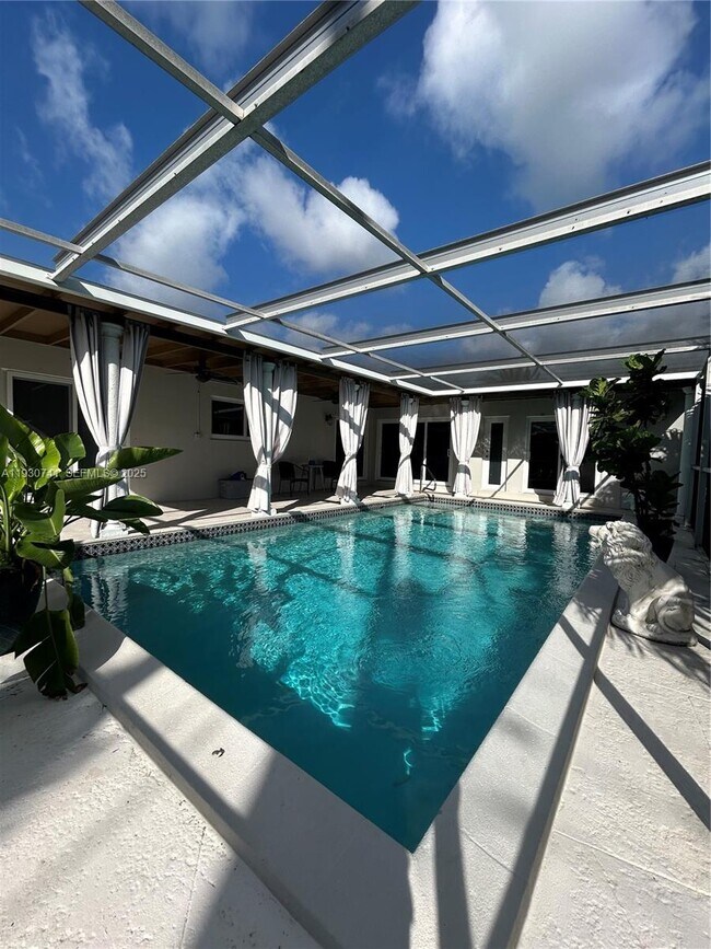 Building Photo - 7180 SW 11th St