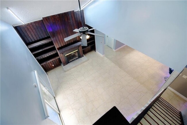 Building Photo - 4087 Coral Springs Dr