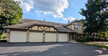Building Photo - 181 Brook Ln