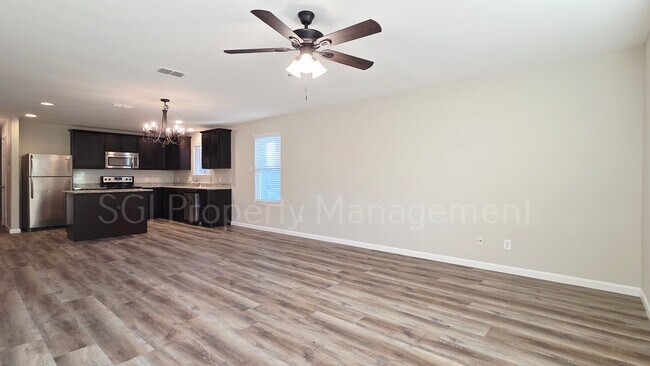 Building Photo - 824 Rivers Creek Ln