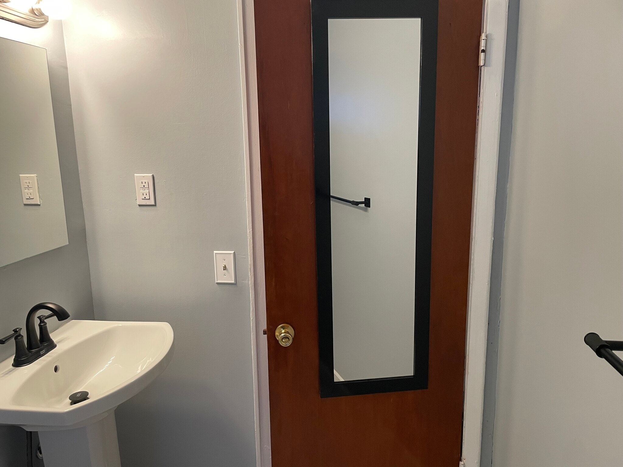 Building Photo - 24 Grand Ave