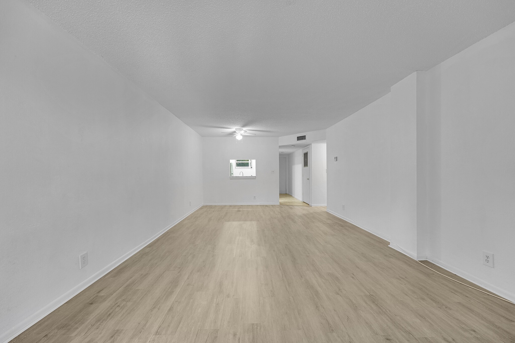 Building Photo - 1200 NW 87th Ave