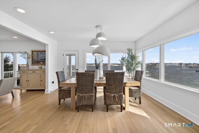 Building Photo - 352 Pequot Ave