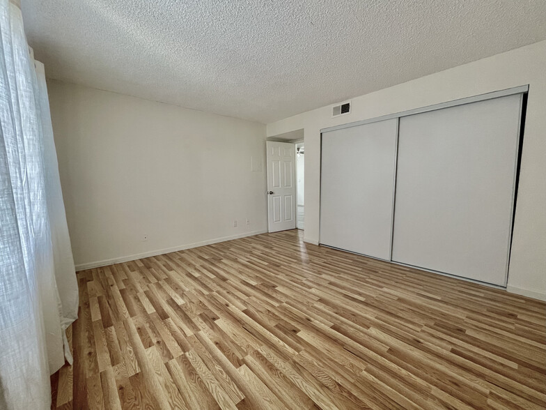 Building Photo - 32502 Cathedral Canyon Dr