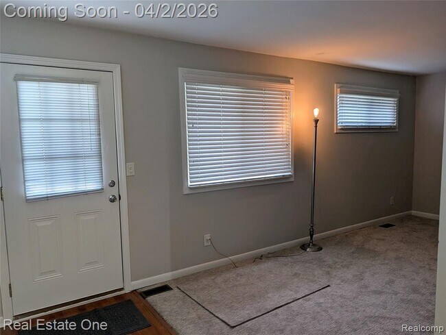 Building Photo - 6023 N Globe St