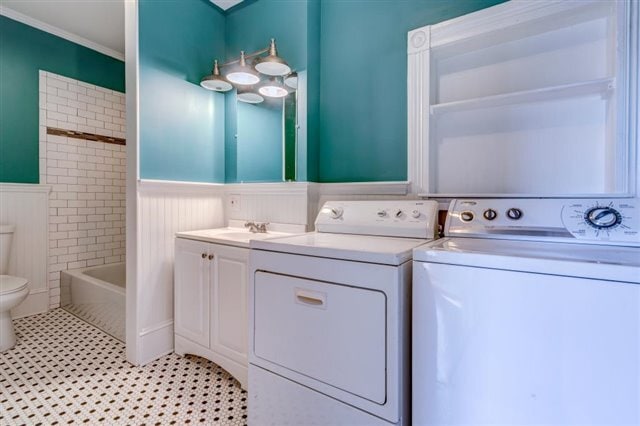 Building Photo - 1630 Patterson Ave SW