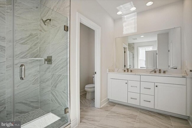 Building Photo - 23115 Glenwood Hts Cir