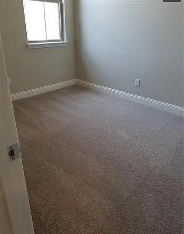 Building Photo - 904 Estelle Dr