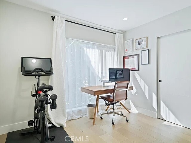 Building Photo - 811 N Detroit St