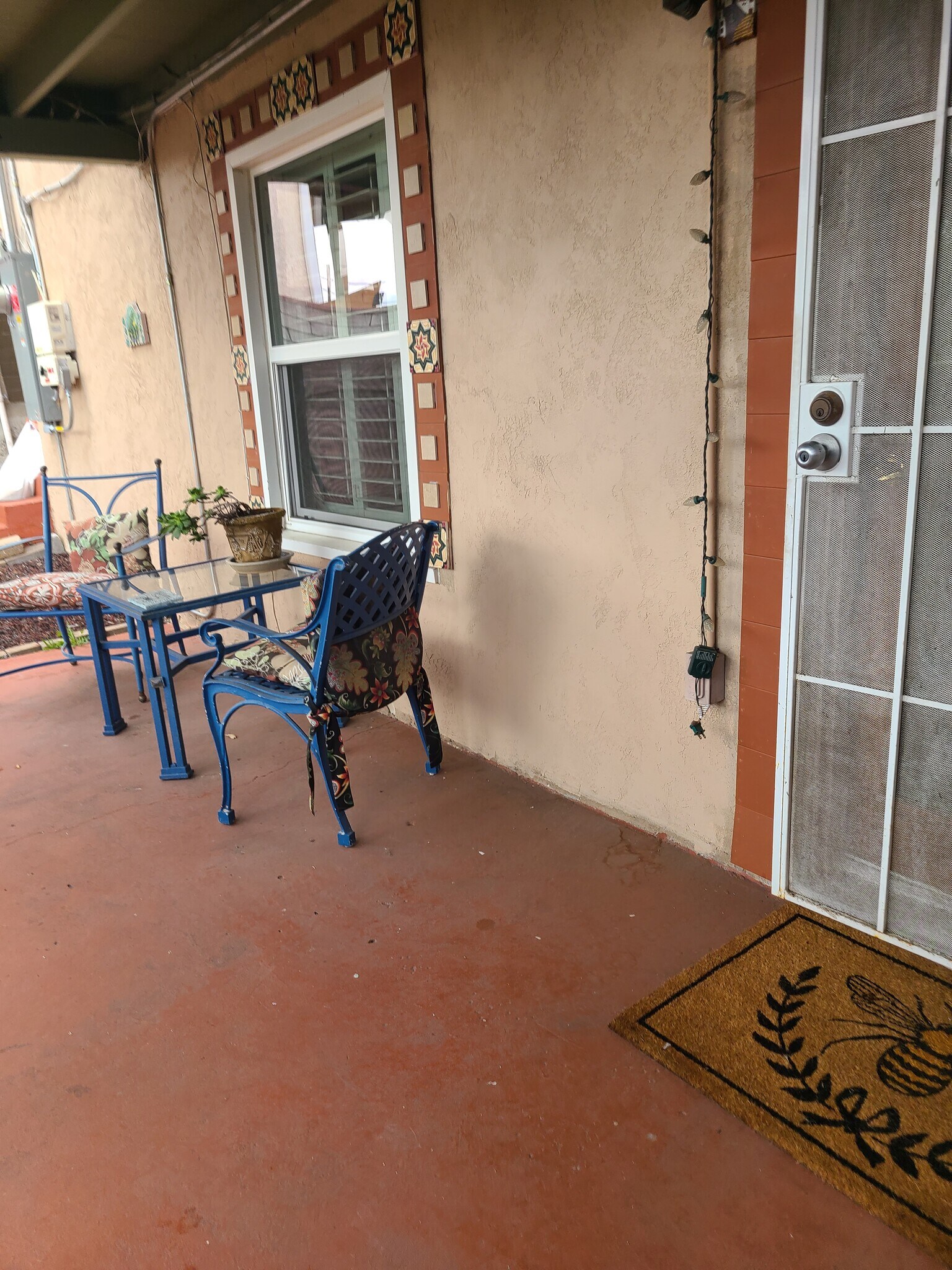 Building Photo - 5831 Adelaide Ave