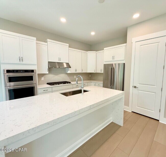 Building Photo - 280 Breakwater Blvd