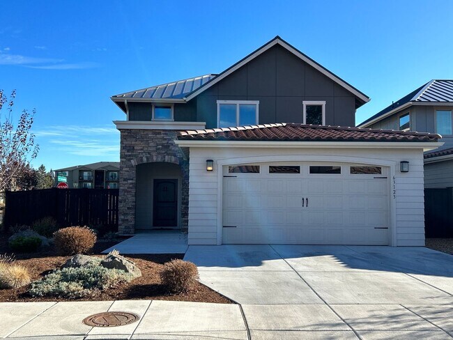 Building Photo - Beautiful 3 Bedroom Home in Tuscany Pines