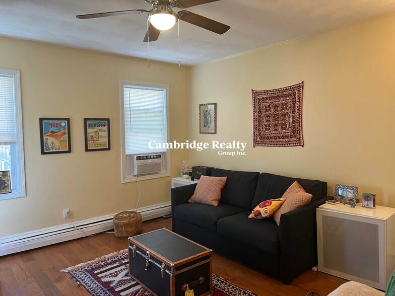 Building Photo - 6 Skehan St