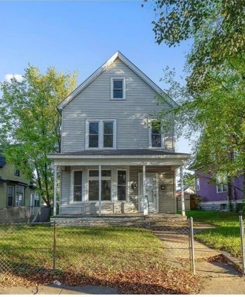 Building Photo - 713 Thomas Ave