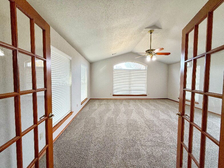 Building Photo - 6605 NW 134th St