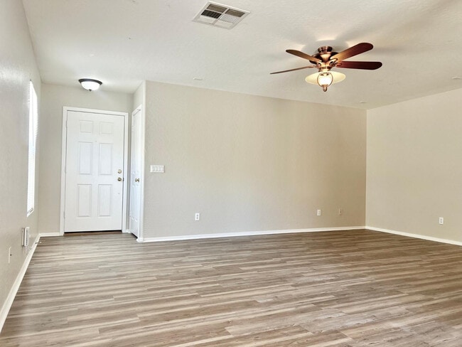 Building Photo - 2547 E San Manuel Rd