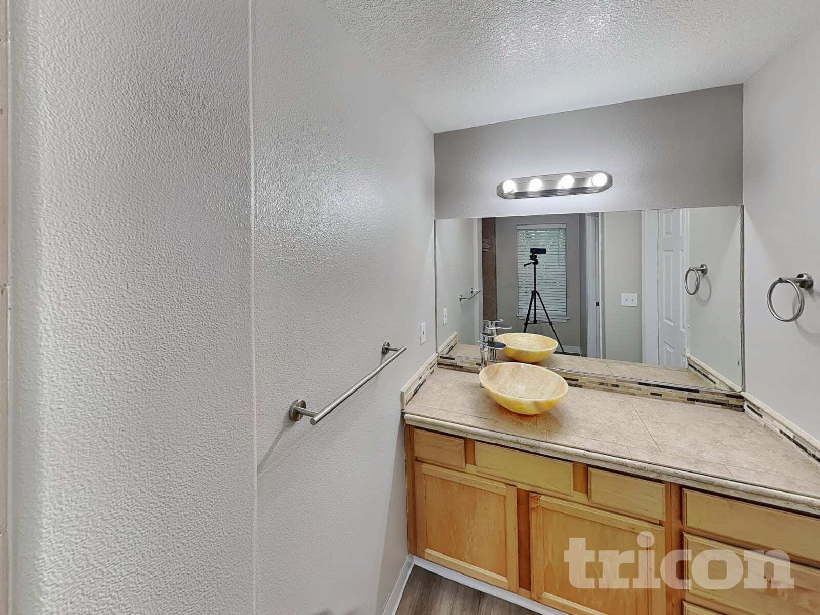 Building Photo - 7535 SW Onnaf Ct