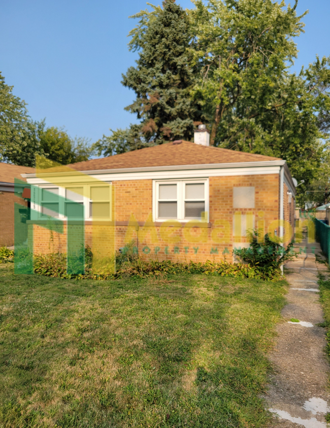 Building Photo - 12715 S Sangamon St