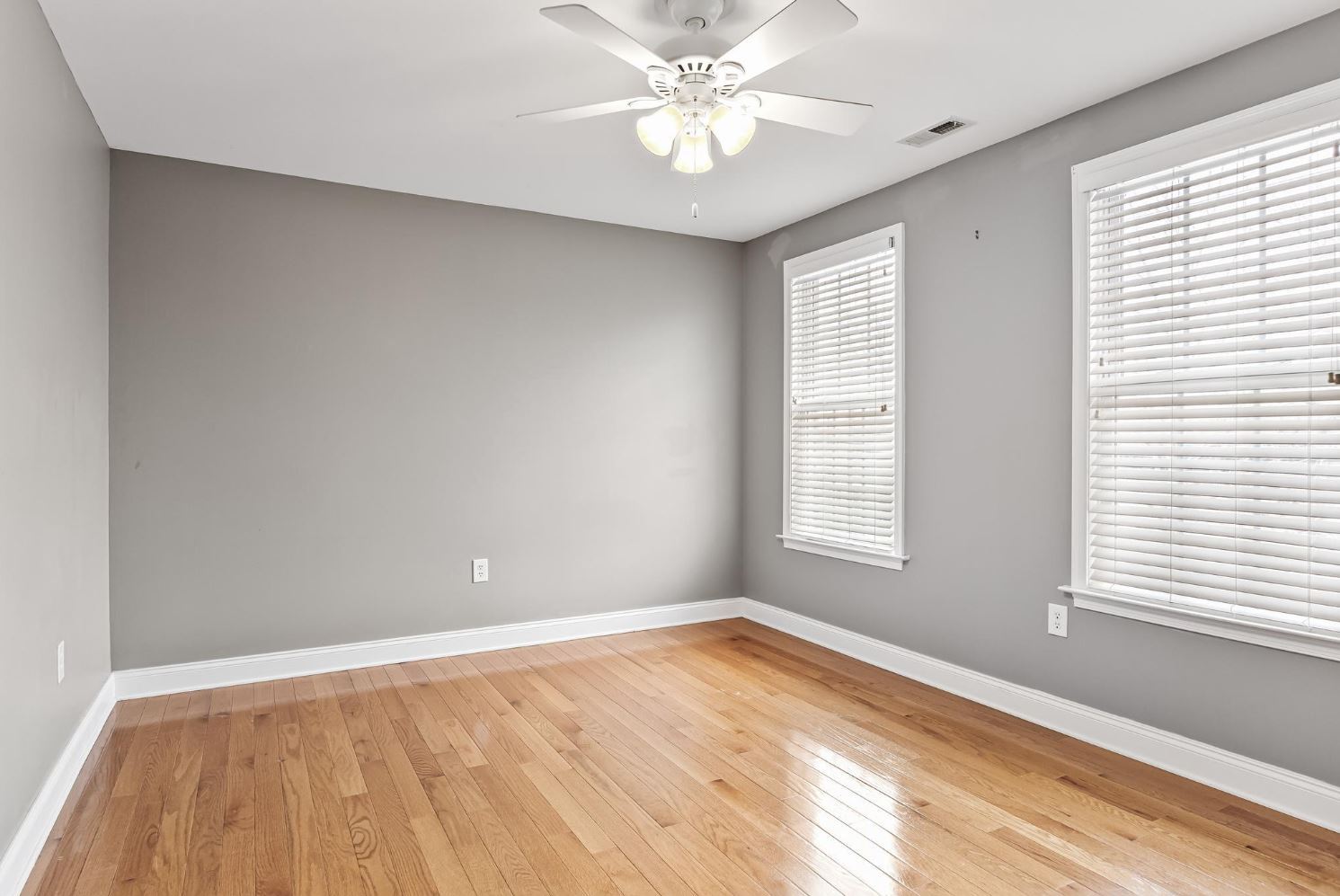 Building Photo - 45 Fenton Ln