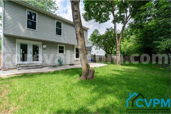 Building Photo - 10827 Topbranch Ln