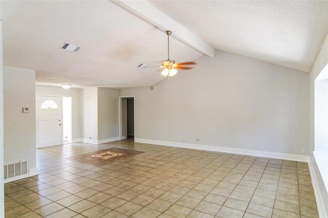 Building Photo - 12912 Pegasus St