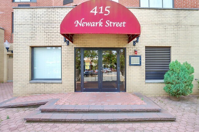Building Photo - 415 Newark St.