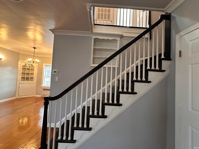 Building Photo - 909 Lincoln Ave