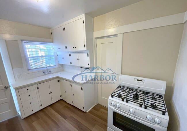 Building Photo - Beautiful 3-Bedroom Home with Spacious Liv...