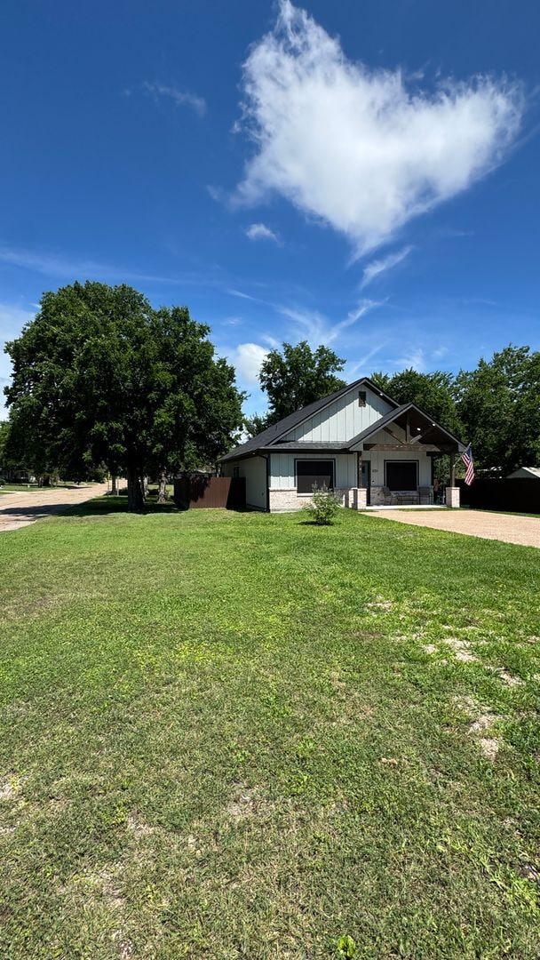 Building Photo - Gorgeous 3/2 House Corner Lot in Downtown Bryan w/ July Move In!