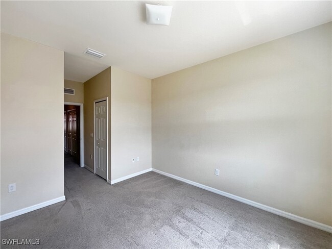 Building Photo - 8900 Via Isola Court